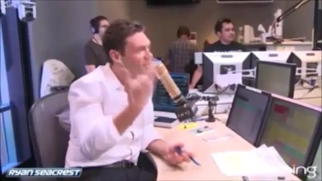 Demi Lovato\'s Interview with Ryan Seacrest -Skyscraper premier [Full] 0714