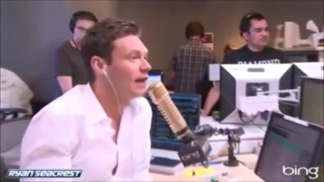 Demi Lovato\'s Interview with Ryan Seacrest -Skyscraper premier [Full] 0718