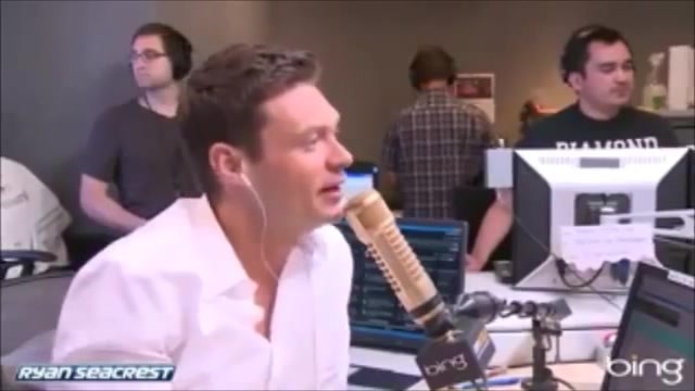 Demi Lovato\'s Interview with Ryan Seacrest -Skyscraper premier [Full] 0732
