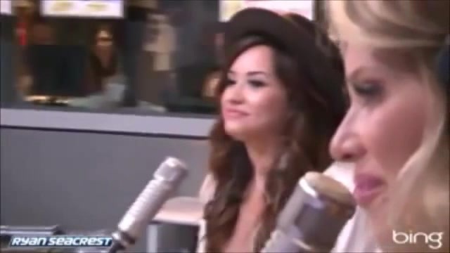 Demi Lovato\'s Interview with Ryan Seacrest -Skyscraper premier [Full] 0737