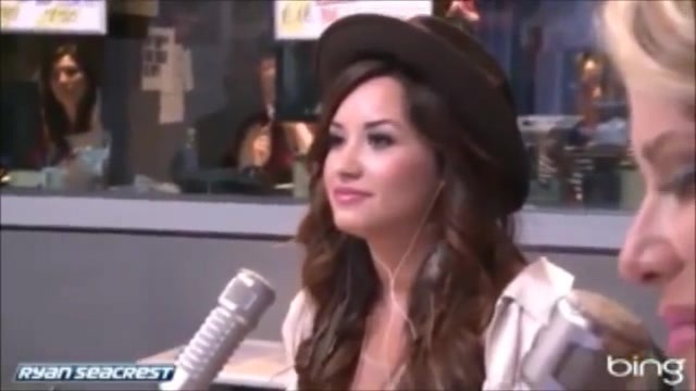 Demi Lovato\'s Interview with Ryan Seacrest -Skyscraper premier [Full] 0742