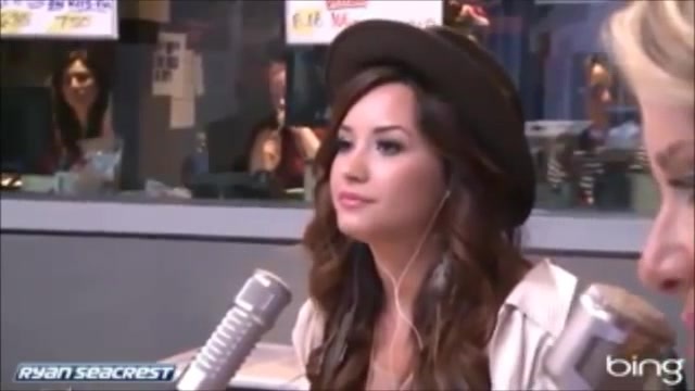 Demi Lovato\'s Interview with Ryan Seacrest -Skyscraper premier [Full] 0745