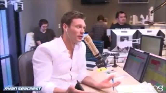 Demi Lovato\'s Interview with Ryan Seacrest -Skyscraper premier [Full] 0365