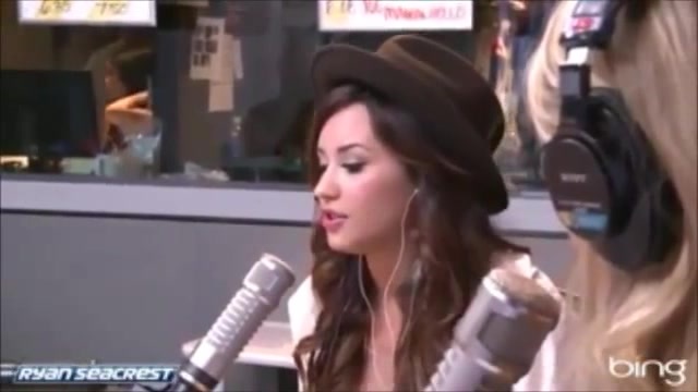 Demi Lovato\'s Interview with Ryan Seacrest -Skyscraper premier [Full] 1155 - Demilu Interview with Ryan Seacrest -Skyscraper premier Part oo2