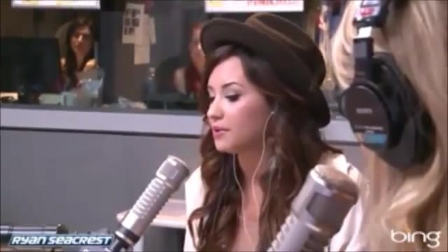 Demi Lovato\'s Interview with Ryan Seacrest -Skyscraper premier [Full] 1163 - Demilu Interview with Ryan Seacrest -Skyscraper premier Part oo2
