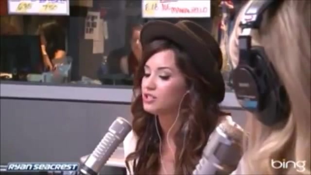 Demi Lovato\'s Interview with Ryan Seacrest -Skyscraper premier [Full] 1185