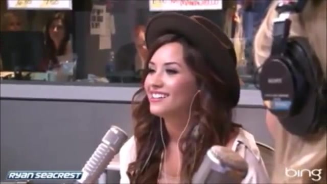 Demi Lovato\'s Interview with Ryan Seacrest -Skyscraper premier [Full] 1602