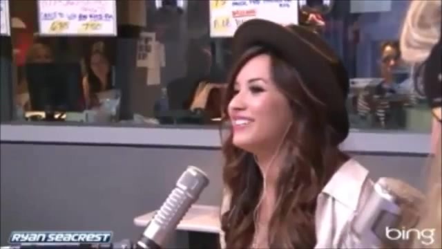 Demi Lovato\'s Interview with Ryan Seacrest -Skyscraper premier [Full] 0406