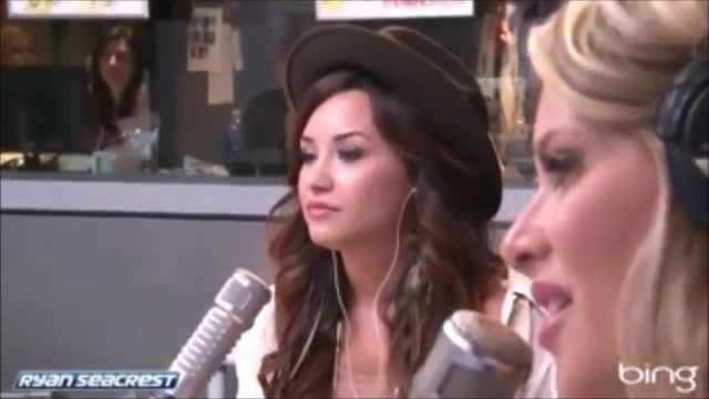 Demi Lovato\'s Interview with Ryan Seacrest -Skyscraper premier [Full] 1605