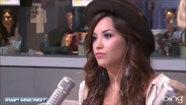 Demi Lovato\'s Interview with Ryan Seacrest -Skyscraper premier [Full] 0783