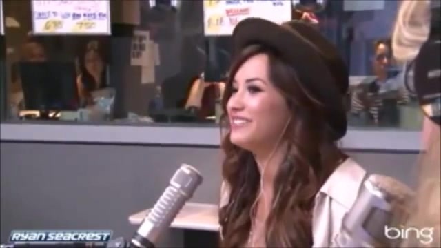 Demi Lovato\'s Interview with Ryan Seacrest -Skyscraper premier [Full] 0408