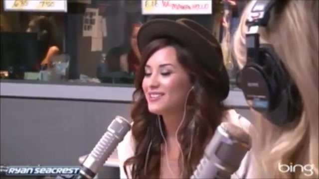 Demi Lovato\'s Interview with Ryan Seacrest -Skyscraper premier [Full] 1206