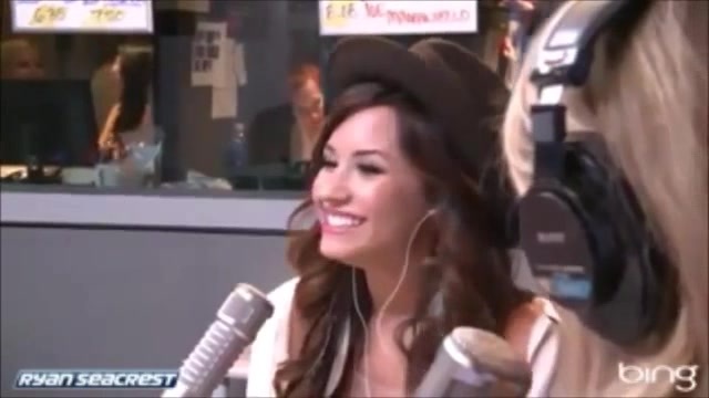 Demi Lovato\'s Interview with Ryan Seacrest -Skyscraper premier [Full] 1632