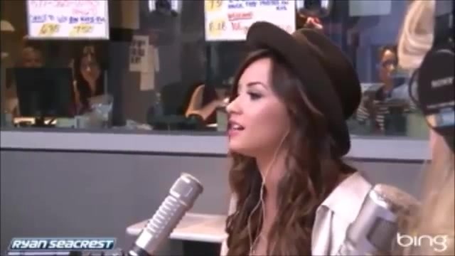Demi Lovato\'s Interview with Ryan Seacrest -Skyscraper premier [Full] 0424