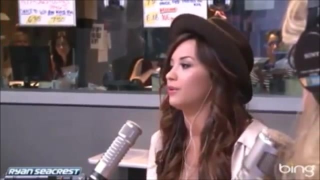 Demi Lovato\'s Interview with Ryan Seacrest -Skyscraper premier [Full] 0426