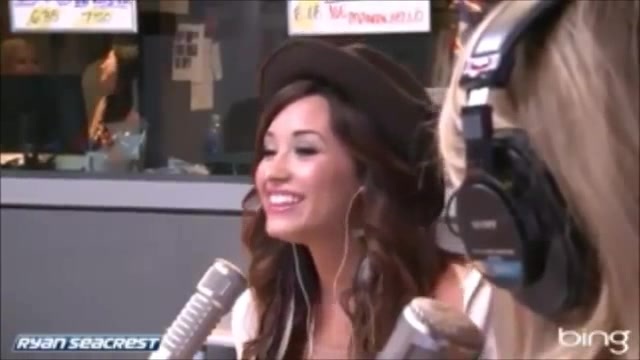 Demi Lovato\'s Interview with Ryan Seacrest -Skyscraper premier [Full] 1635