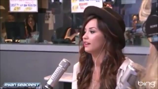 Demi Lovato\'s Interview with Ryan Seacrest -Skyscraper premier [Full] 0427