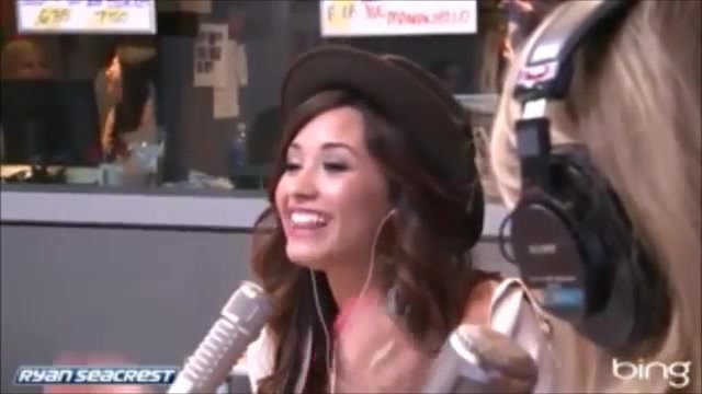 Demi Lovato\'s Interview with Ryan Seacrest -Skyscraper premier [Full] 1636