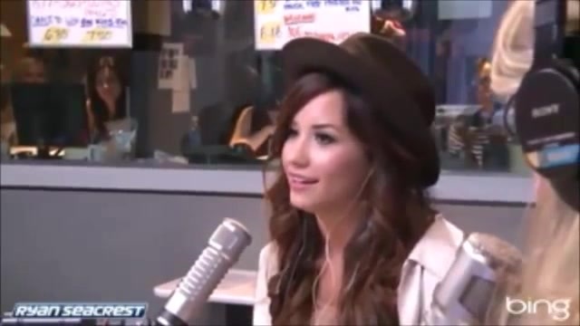 Demi Lovato\'s Interview with Ryan Seacrest -Skyscraper premier [Full] 0433