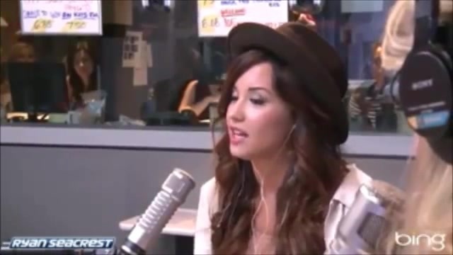 Demi Lovato\'s Interview with Ryan Seacrest -Skyscraper premier [Full] 0438