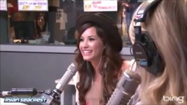 Demi Lovato\'s Interview with Ryan Seacrest -Skyscraper premier [Full] 1650