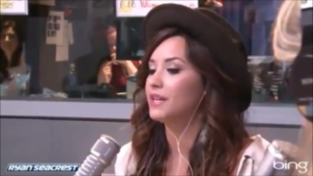 Demi Lovato\'s Interview with Ryan Seacrest -Skyscraper premier [Full] 0833