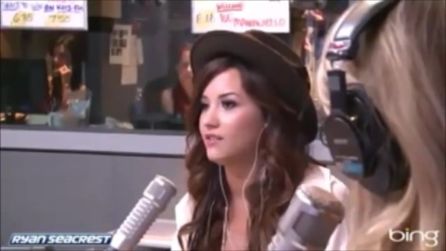Demi Lovato\'s Interview with Ryan Seacrest -Skyscraper premier [Full] 1243