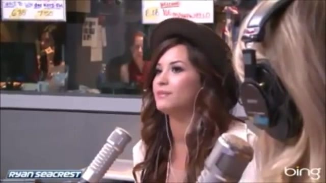 Demi Lovato\'s Interview with Ryan Seacrest -Skyscraper premier [Full] 1244