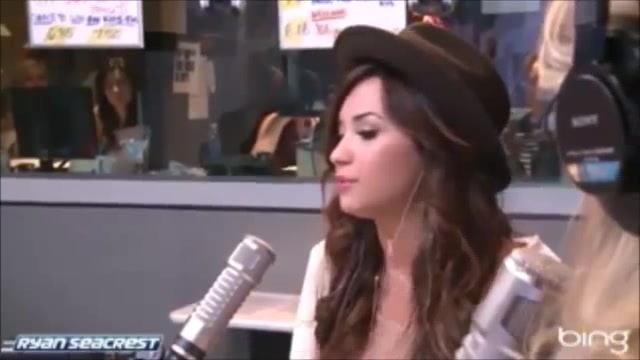 Demi Lovato\'s Interview with Ryan Seacrest -Skyscraper premier [Full] 0448