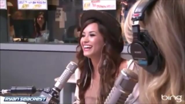 Demi Lovato\'s Interview with Ryan Seacrest -Skyscraper premier [Full] 1653