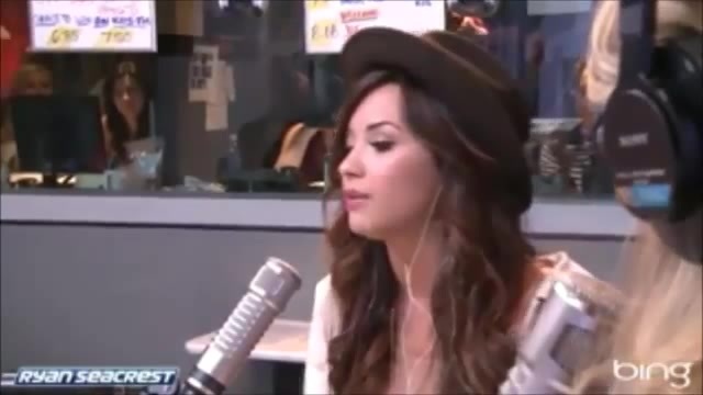 Demi Lovato\'s Interview with Ryan Seacrest -Skyscraper premier [Full] 0449