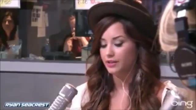 Demi Lovato\'s Interview with Ryan Seacrest -Skyscraper premier [Full] 0842