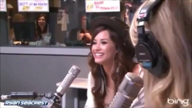 Demi Lovato\'s Interview with Ryan Seacrest -Skyscraper premier [Full] 1656