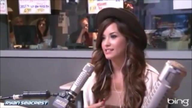 Demi Lovato\'s Interview with Ryan Seacrest -Skyscraper premier [Full] 2076
