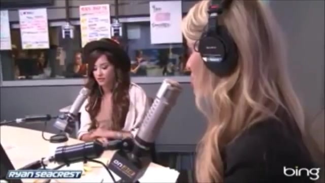 Demi Lovato\'s Interview with Ryan Seacrest -Skyscraper premier [Full] 2512 - Demilu Interview with Ryan Seacrest -Skyscraper premier Part oo5