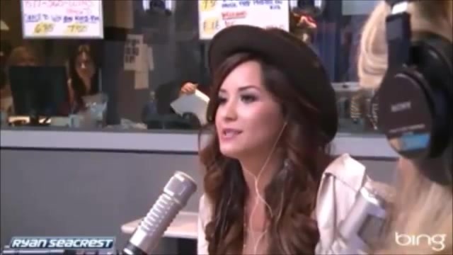 Demi Lovato\'s Interview with Ryan Seacrest -Skyscraper premier [Full] 0472