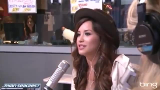 Demi Lovato\'s Interview with Ryan Seacrest -Skyscraper premier [Full] 0473