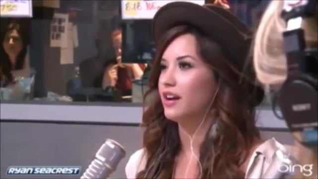 Demi Lovato\'s Interview with Ryan Seacrest -Skyscraper premier [Full] 0857 - Demilu Interview with Ryan Seacrest -Skyscraper premier Part oo1