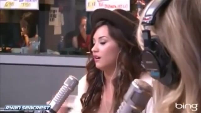 Demi Lovato\'s Interview with Ryan Seacrest -Skyscraper premier [Full] 1271
