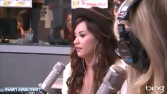 Demi Lovato\'s Interview with Ryan Seacrest -Skyscraper premier [Full] 1272