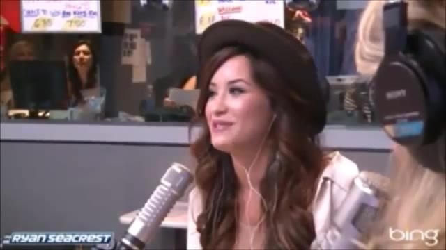 Demi Lovato\'s Interview with Ryan Seacrest -Skyscraper premier [Full] 0478