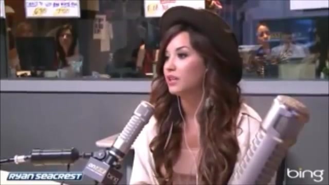 Demi Lovato\'s Interview with Ryan Seacrest -Skyscraper premier [Full] 2098