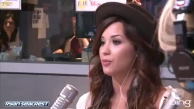 Demi Lovato\'s Interview with Ryan Seacrest -Skyscraper premier [Full] 0865