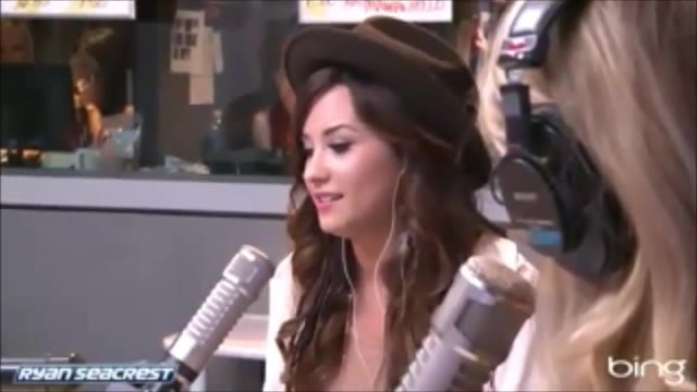 Demi Lovato\'s Interview with Ryan Seacrest -Skyscraper premier [Full] 1282