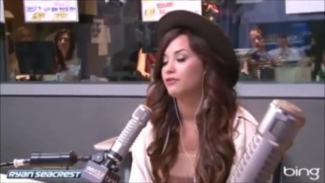 Demi Lovato\'s Interview with Ryan Seacrest -Skyscraper premier [Full] 2103