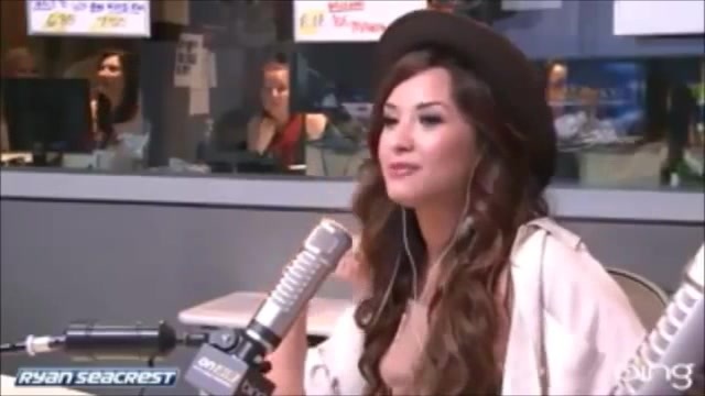 Demi Lovato\'s Interview with Ryan Seacrest -Skyscraper premier [Full] 2535