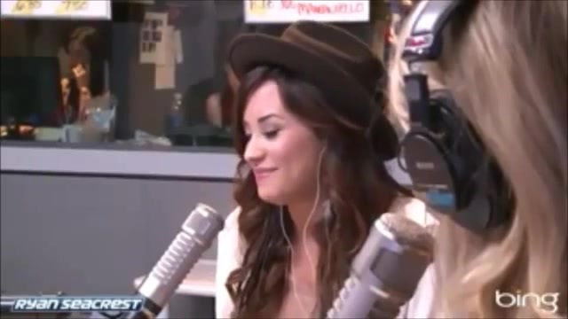 Demi Lovato\'s Interview with Ryan Seacrest -Skyscraper premier [Full] 1291