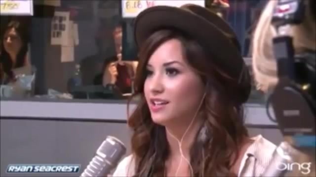Demi Lovato\'s Interview with Ryan Seacrest -Skyscraper premier [Full] 0877