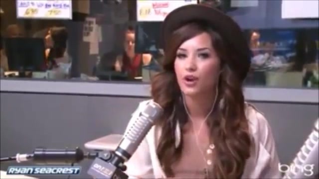 Demi Lovato\'s Interview with Ryan Seacrest -Skyscraper premier [Full] 2539