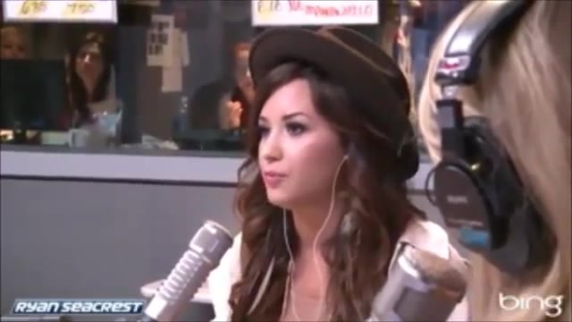 Demi Lovato\'s Interview with Ryan Seacrest -Skyscraper premier [Full] 1705